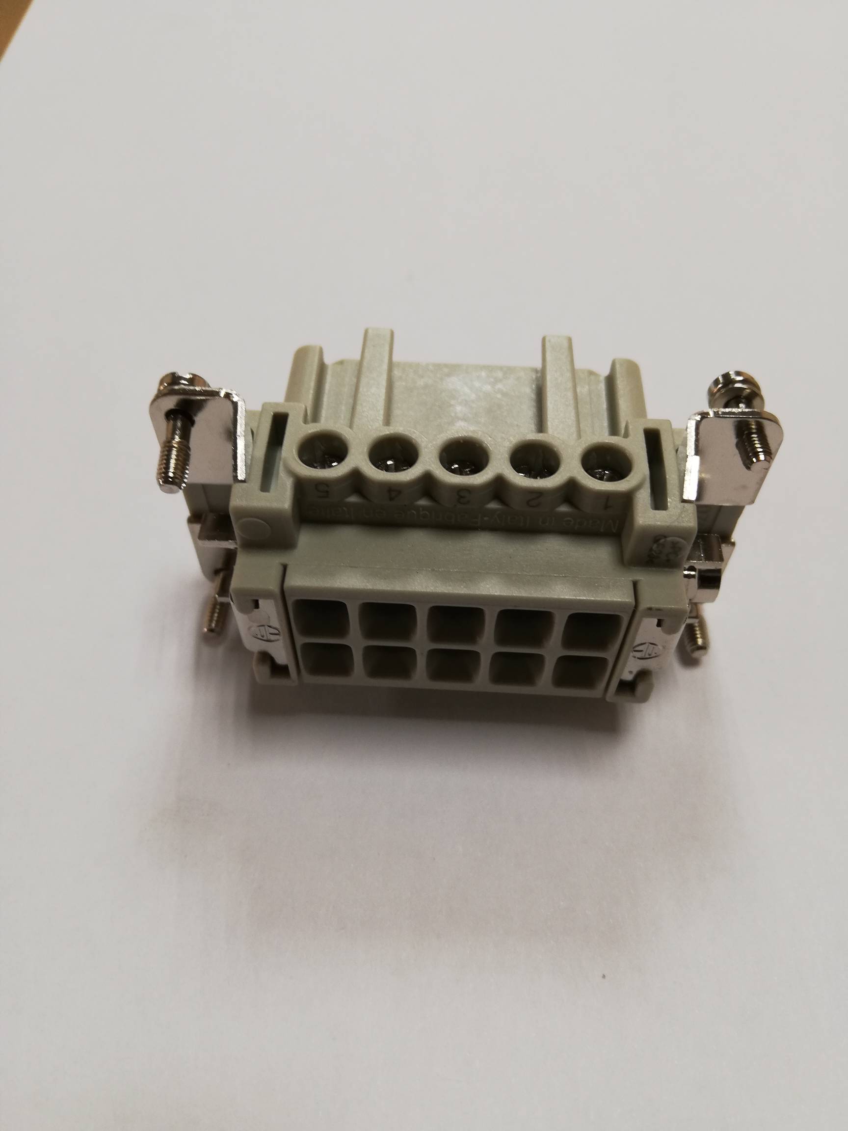 Клеммник М 10х10 А PFT								