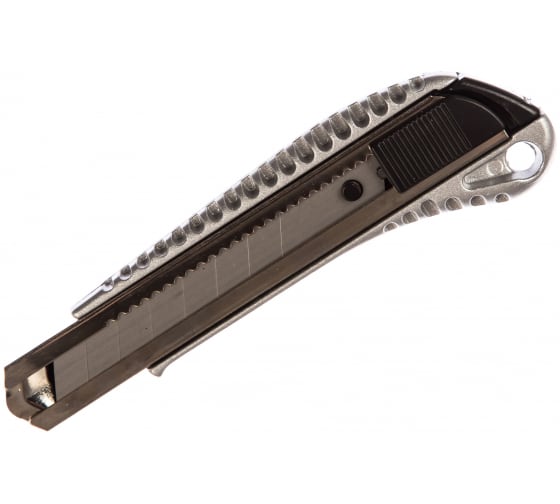 Нож с отламывающимся лезвием, 18мм, алюминевый, с метал.вставкой Color Expert (95652027)