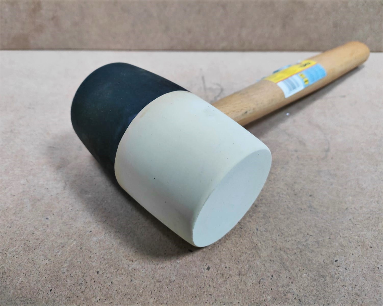 Киянка резиновая диаметр 63 мм, 680 г, черно-белая резина TOPEX (02A355)