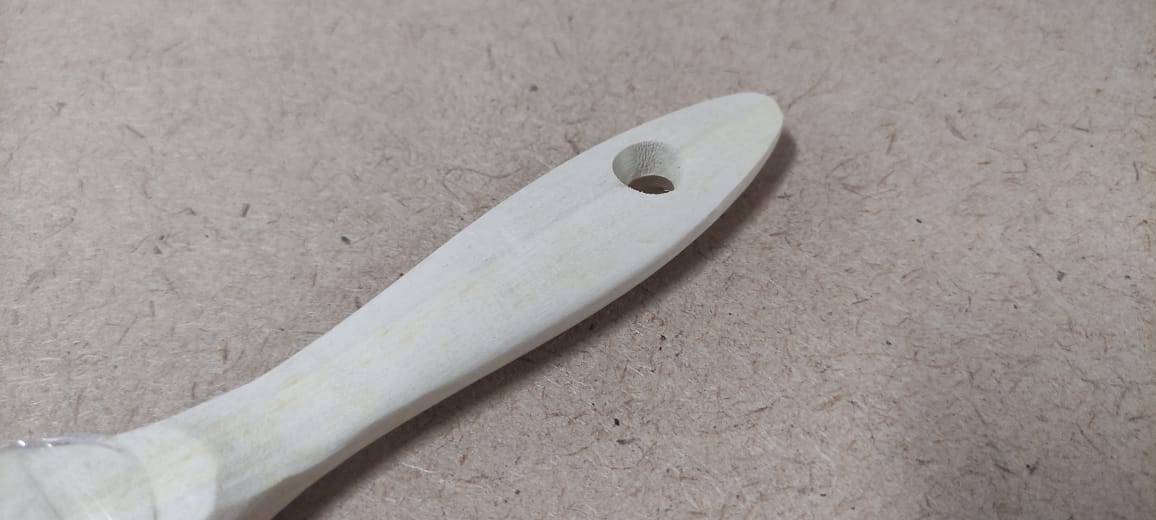 Кисть флейцевая 40 мм, толщина 6 мм, смешанная светлая щетина, деревянная ручка Color Expert