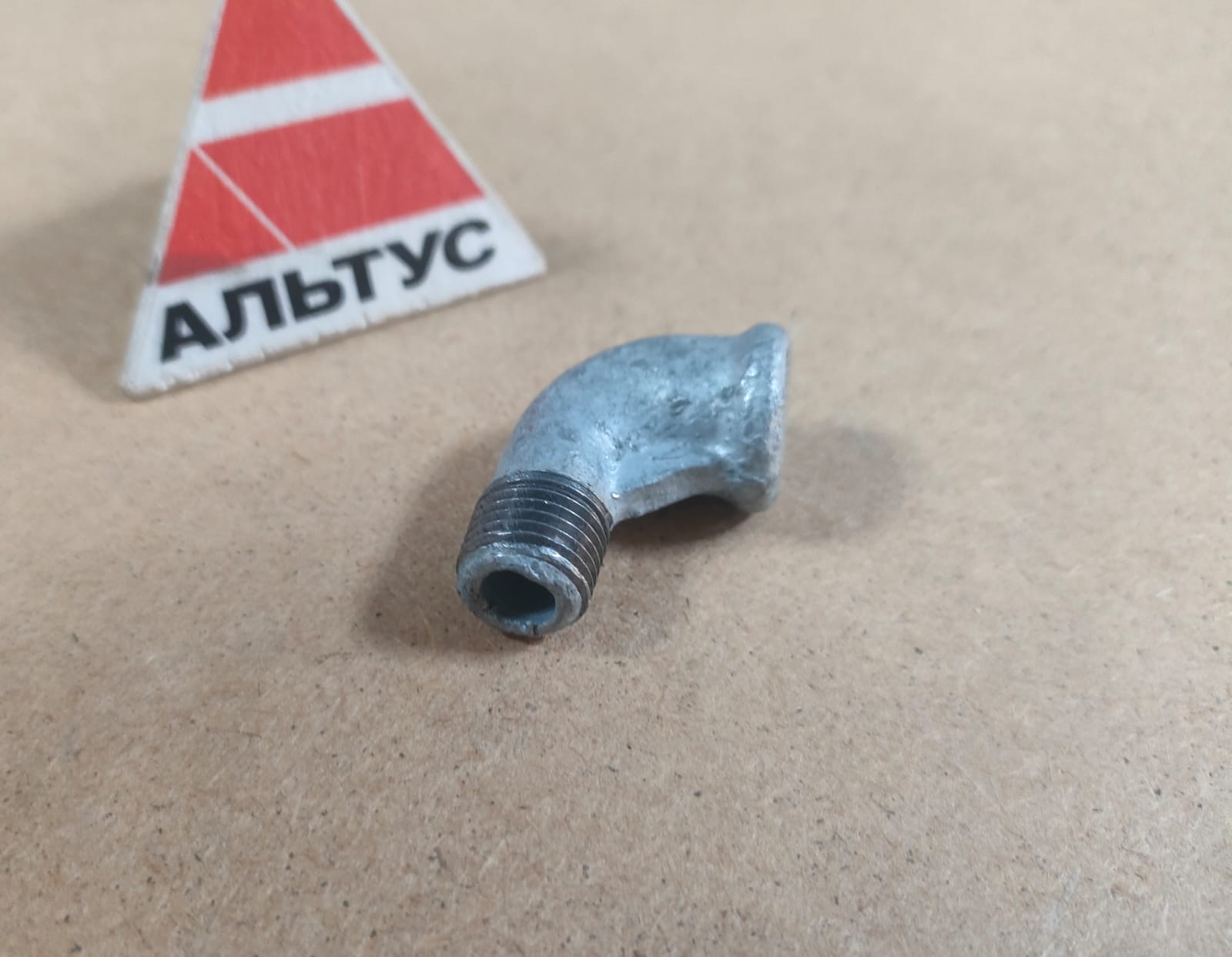 Угол оцинкованный 1/4 LG-AG								