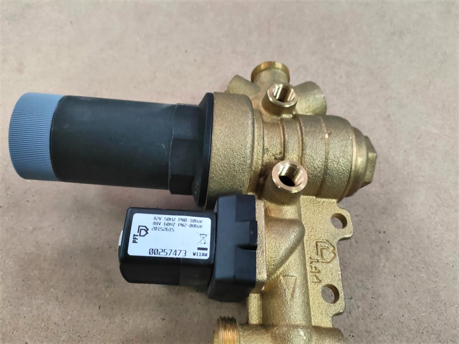 Блок арматурный латунный DK06FN-1/2 E PFT								