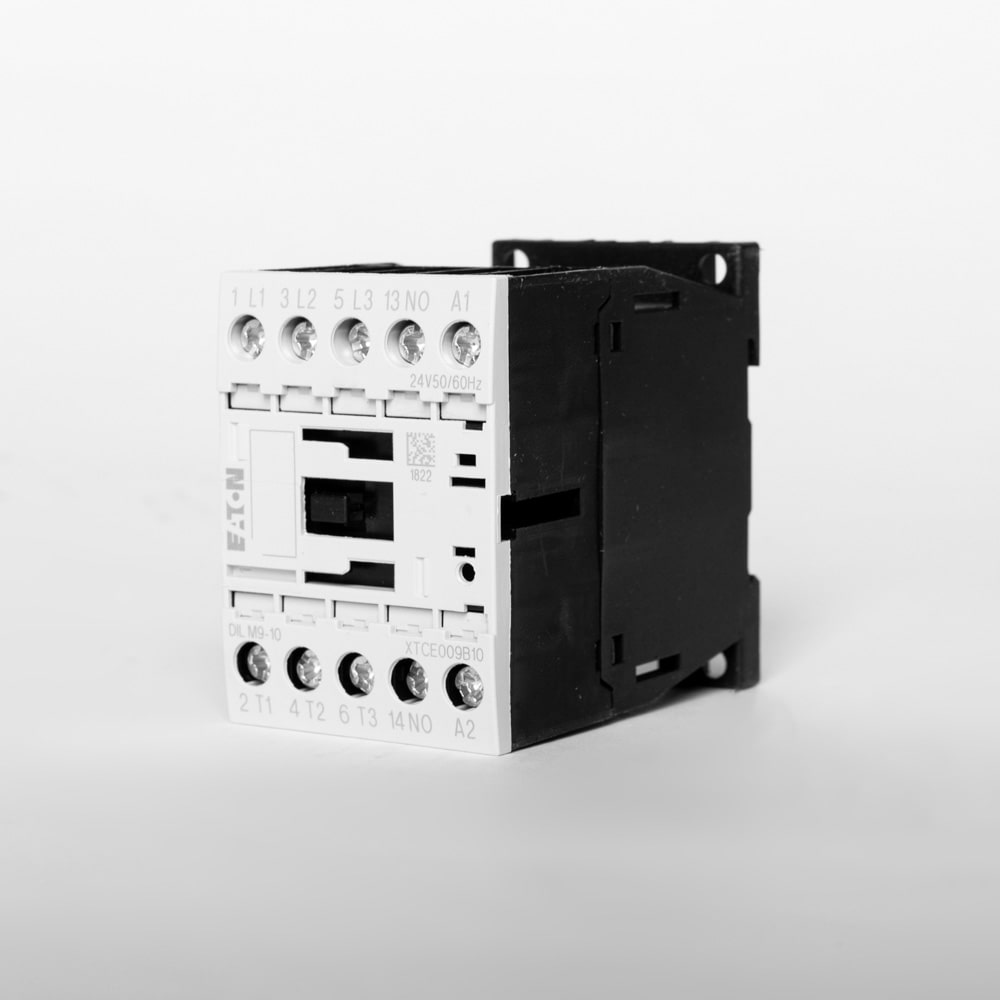 Контактор 24V EATON DILM9 -10								