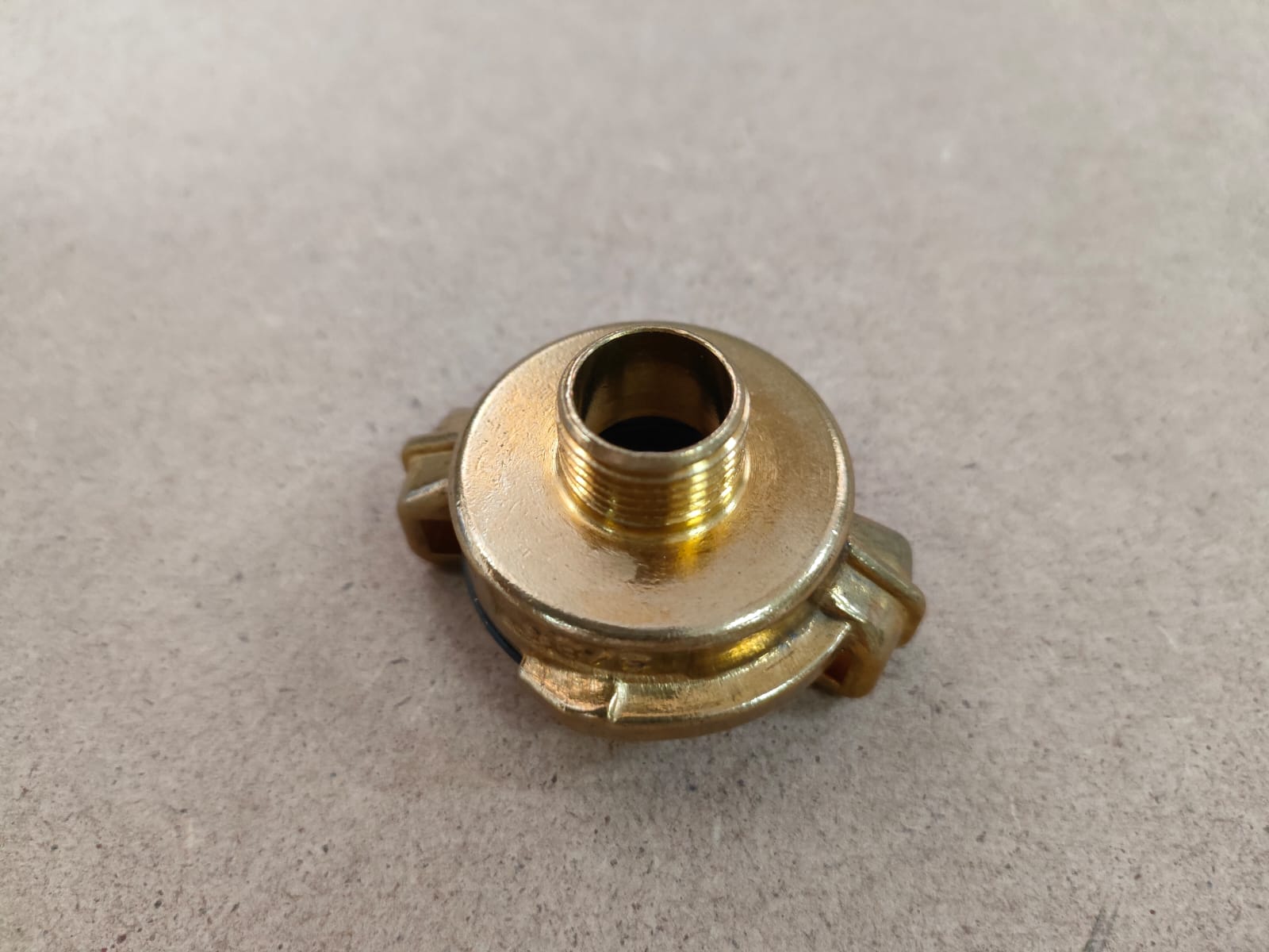 Соединение GEKA 3/8" наружная резьба PFT								