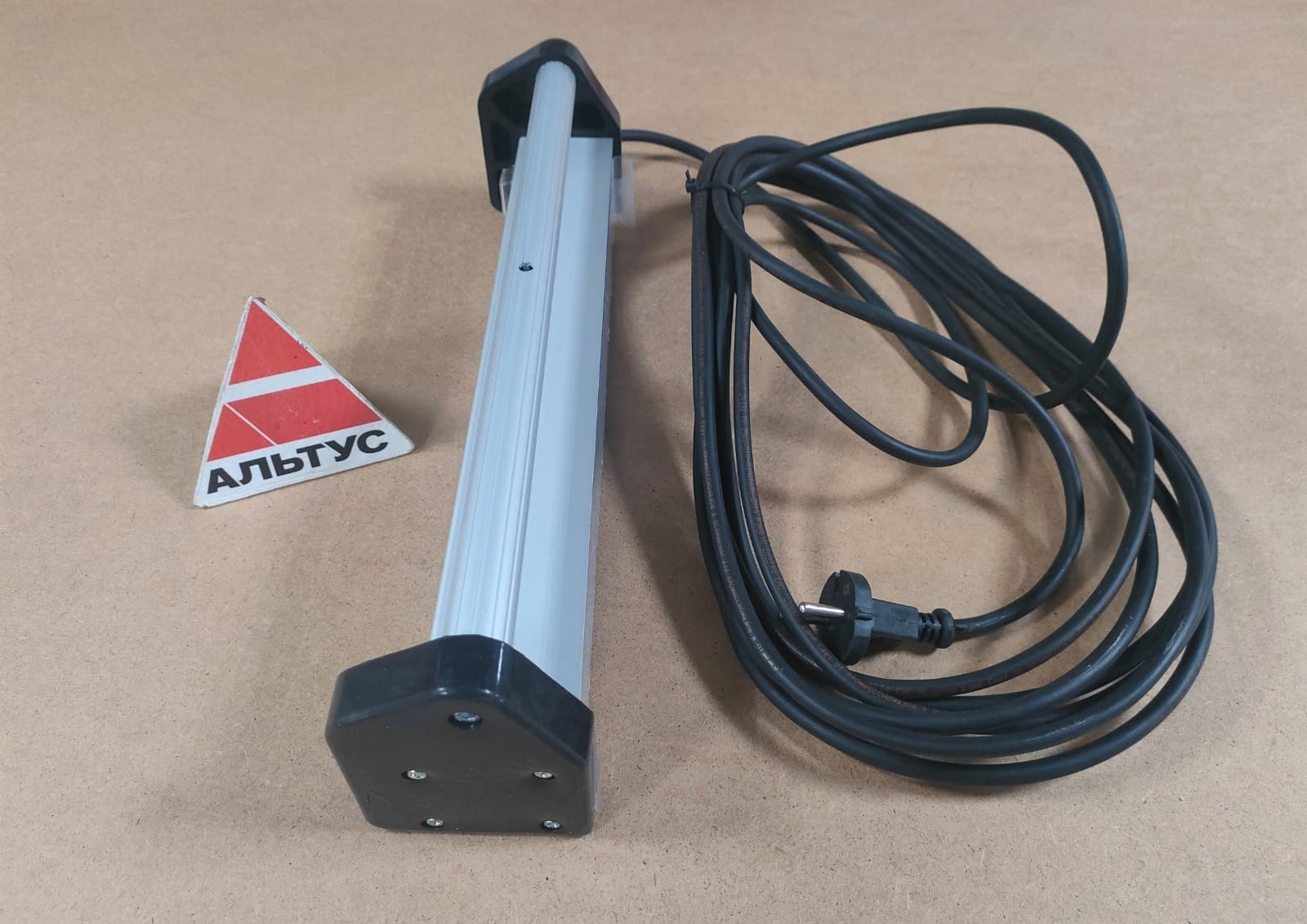 Лампа покрасочного света LOSSEW Lamp C1 PRO								