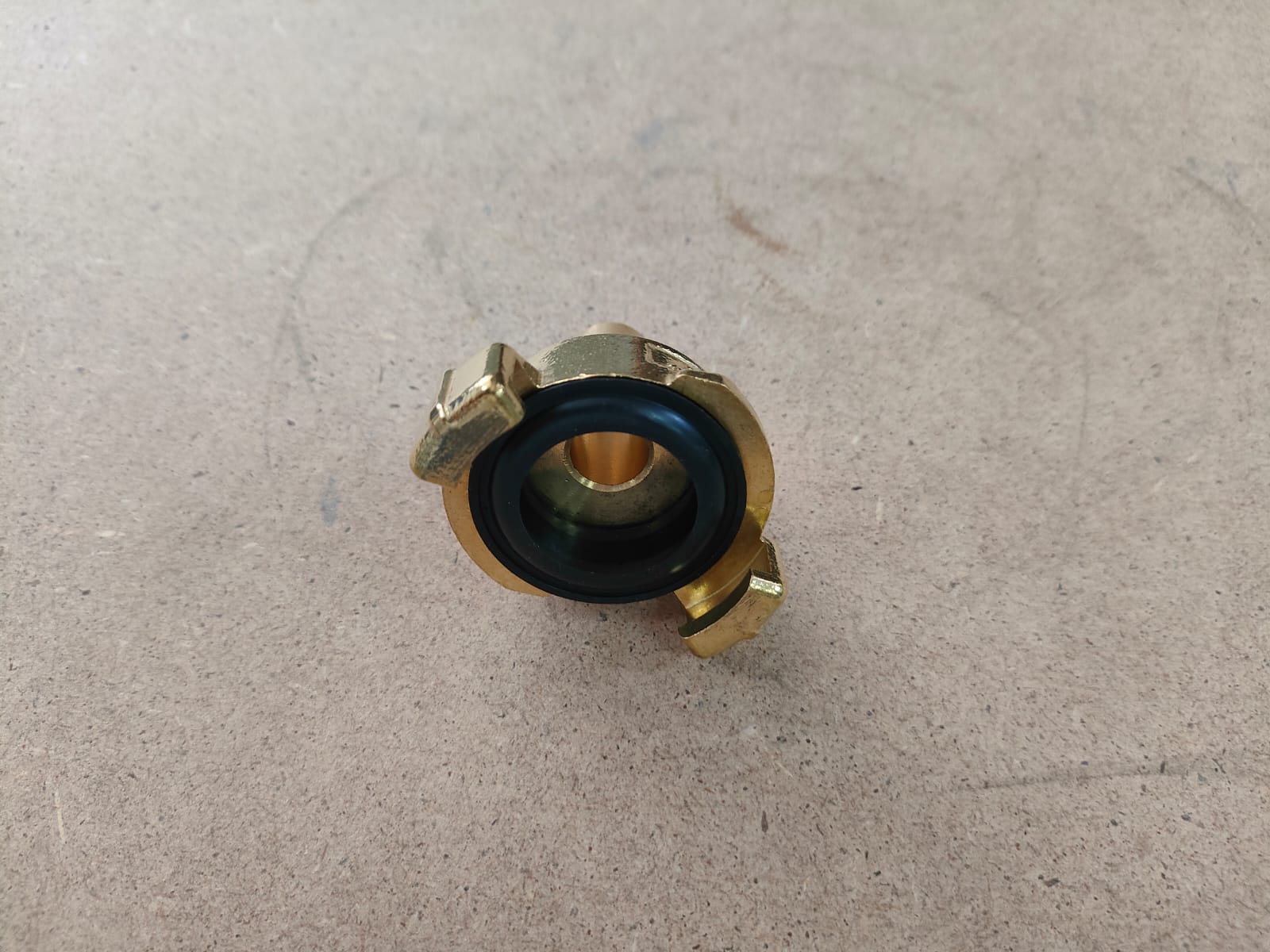 Быстросъемное соединение 1/2" патрубок KLUGER MEISTER								