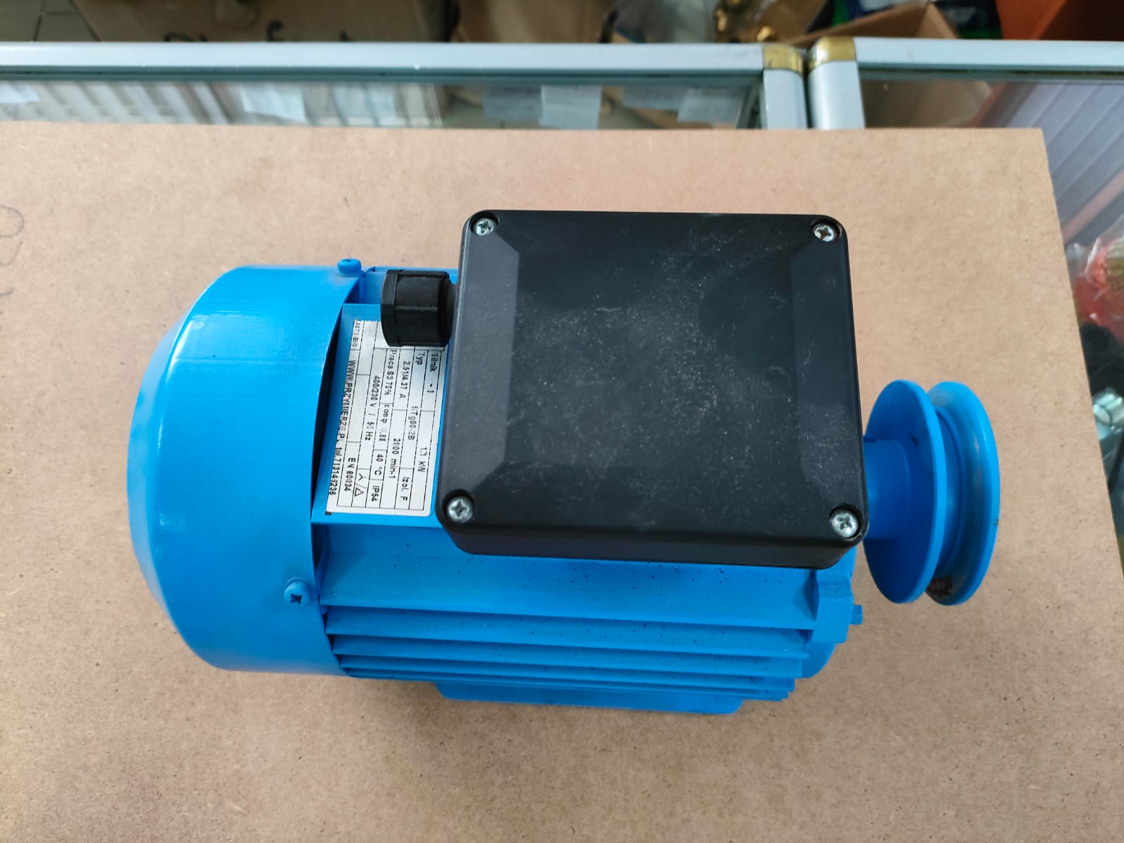 Электродвигатель со шкивом 400V - 1.1KW КАЛЕТА								