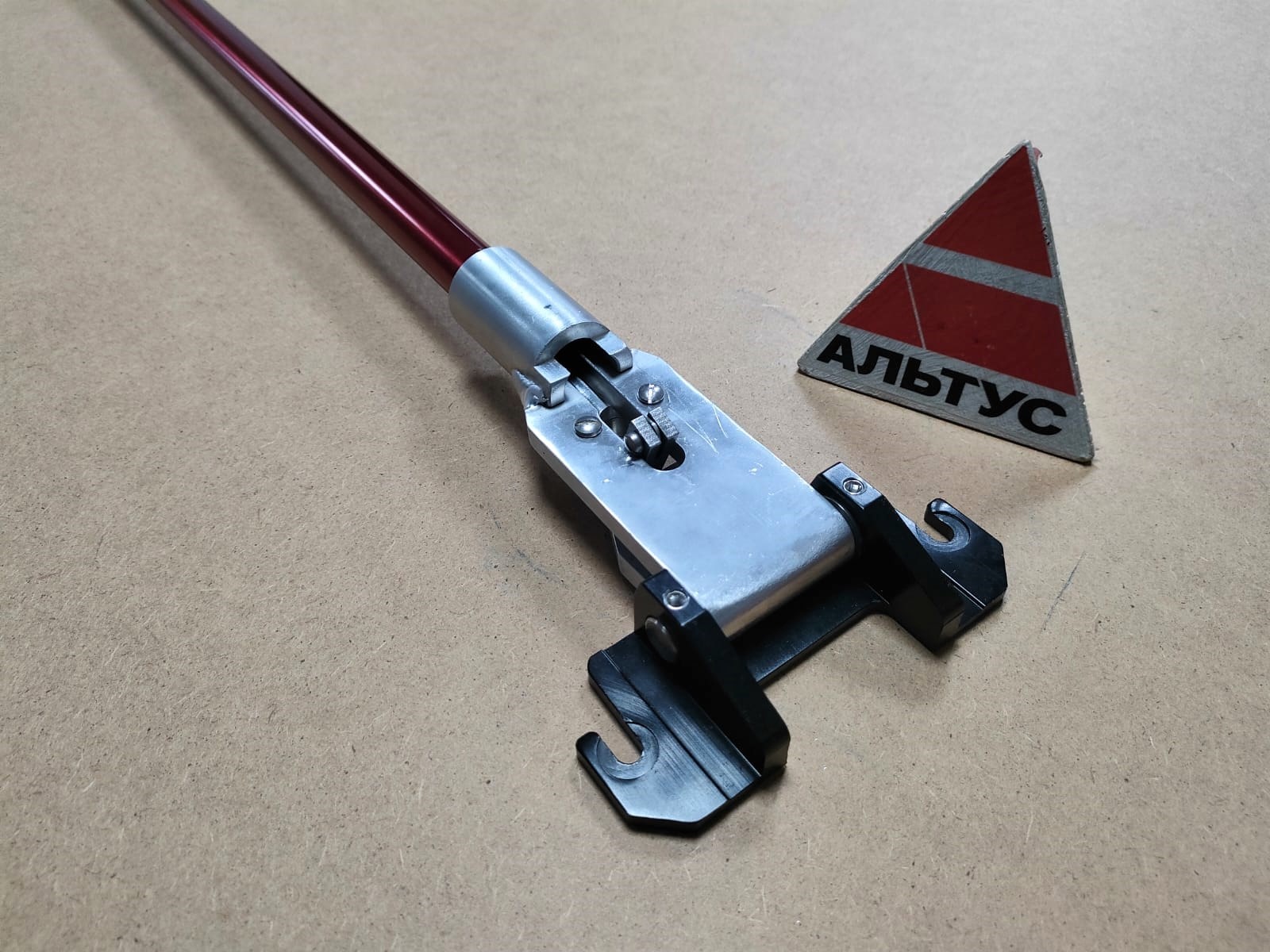 Бункер с  для быстрого нанесения шпатлёвки 42Flat Box Fixed Hndl LEVEL5 (4-712)								