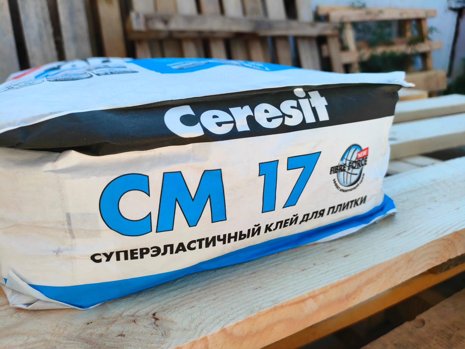 Клей для плитки высокоэластичный Ceresit CM 17 «Super Flex», 25 кг (Церезит)