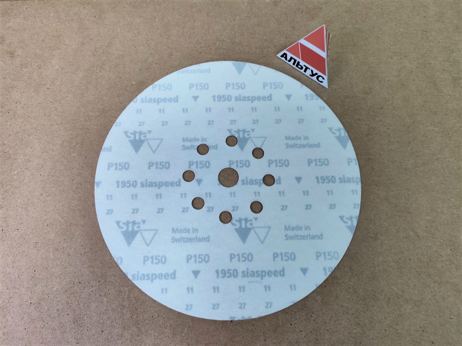 Материал в кругах абразивный  P00150  d=225, 9 отверстий EL 1950 Siaspeed