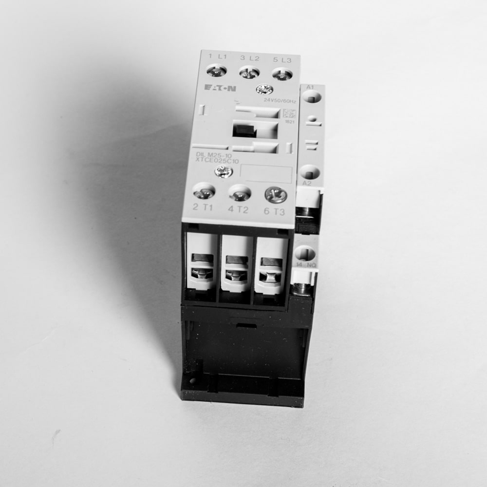 Контактор 24V EATON DILM25 -10								